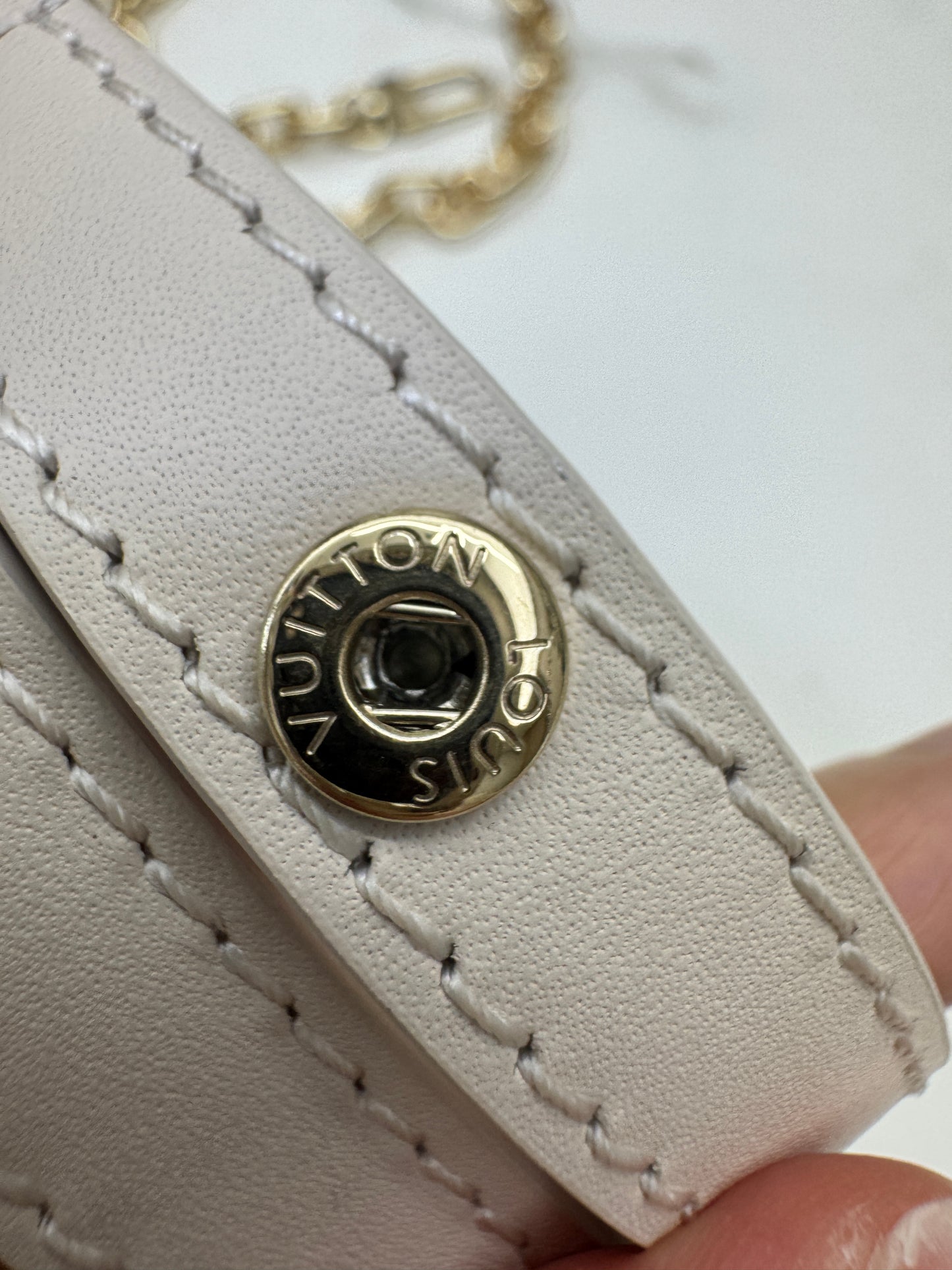 LV Pochette Metis East-West 漸變紫