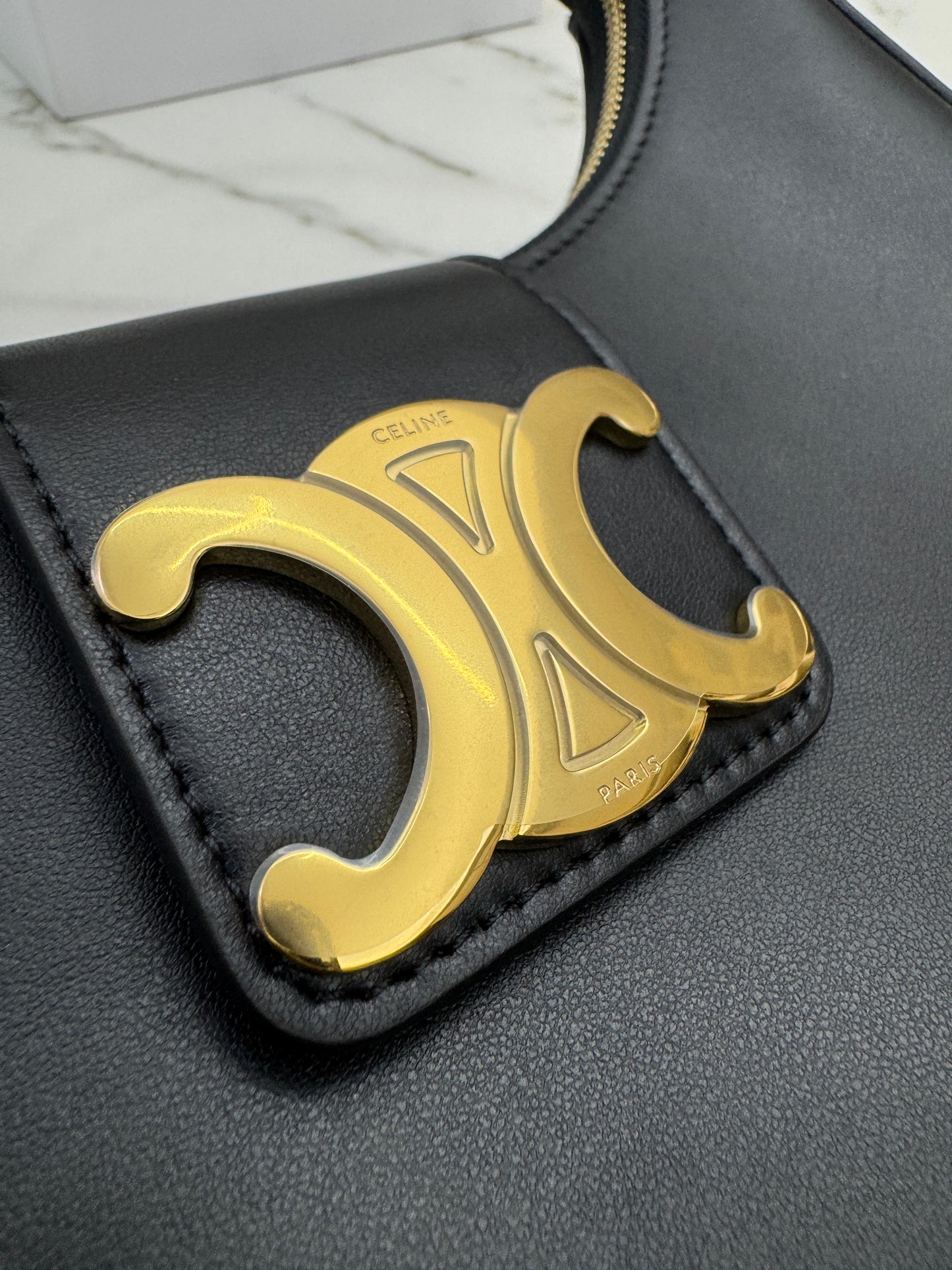 CELINE Ava Triomphe Hobo