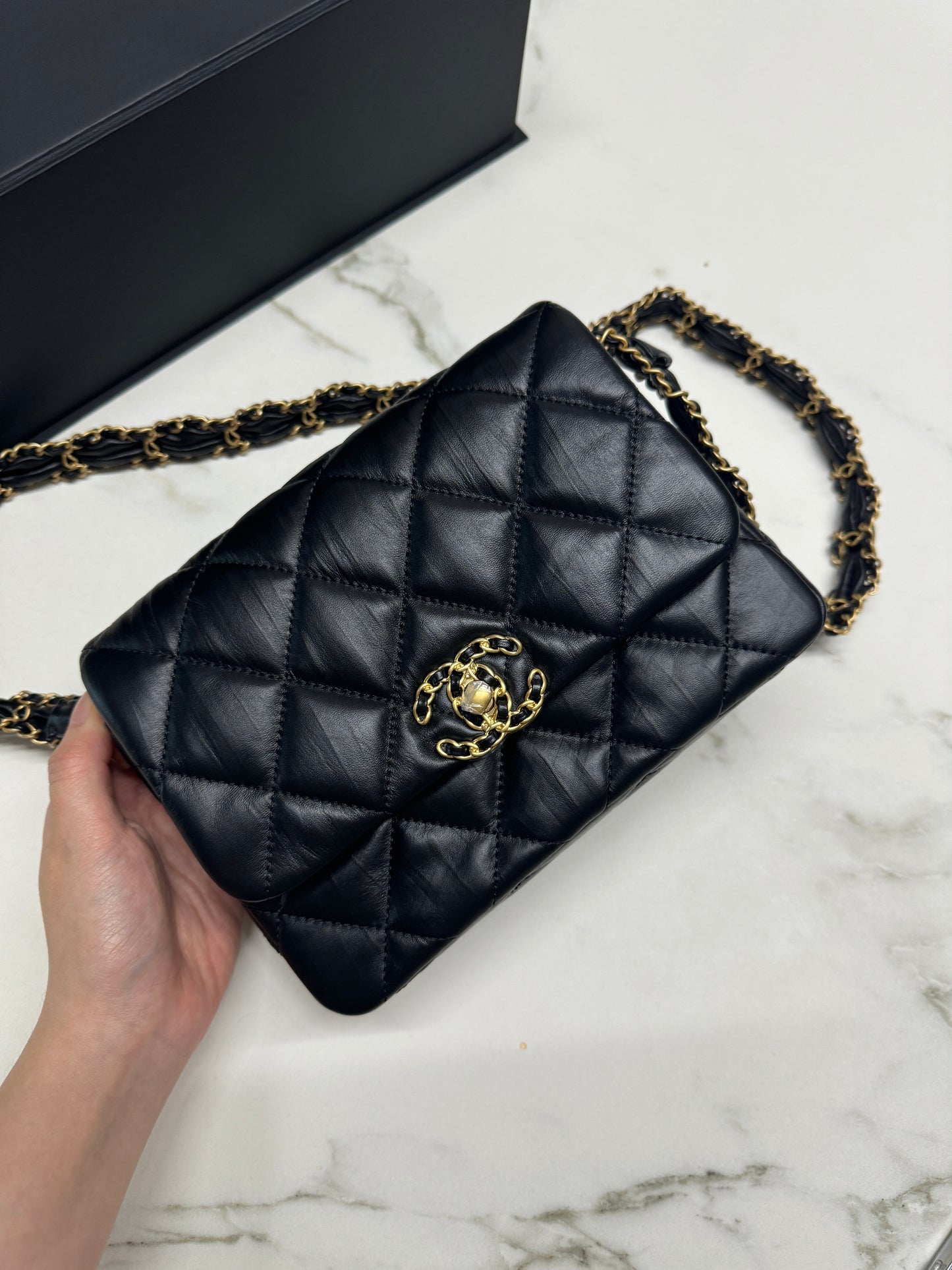 CHANEL 19系列 豆腐包 皺摺牛皮 黑色