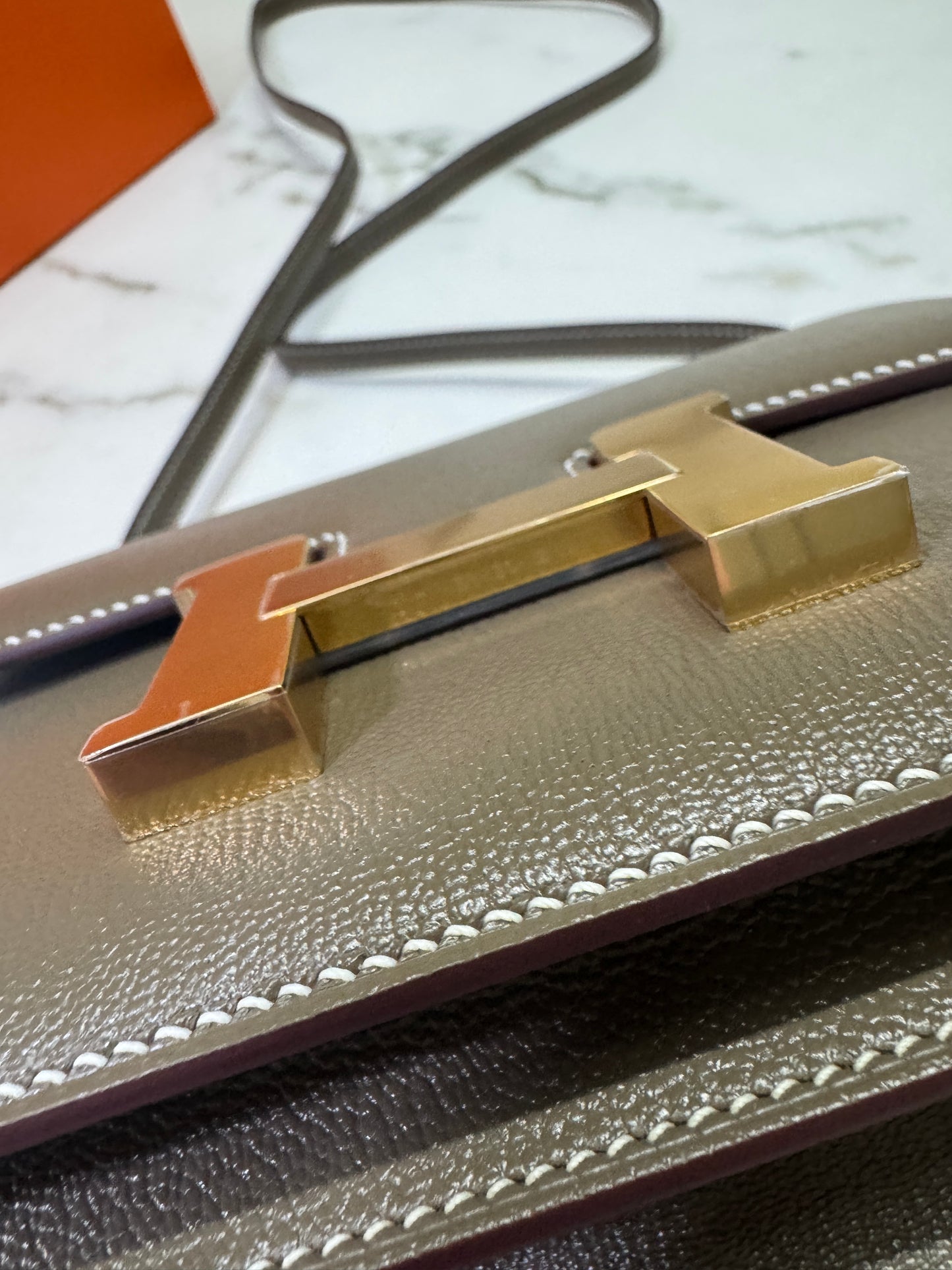 HERMES Mini Constance 大象灰山羊皮 金扣 Etoupe GHW