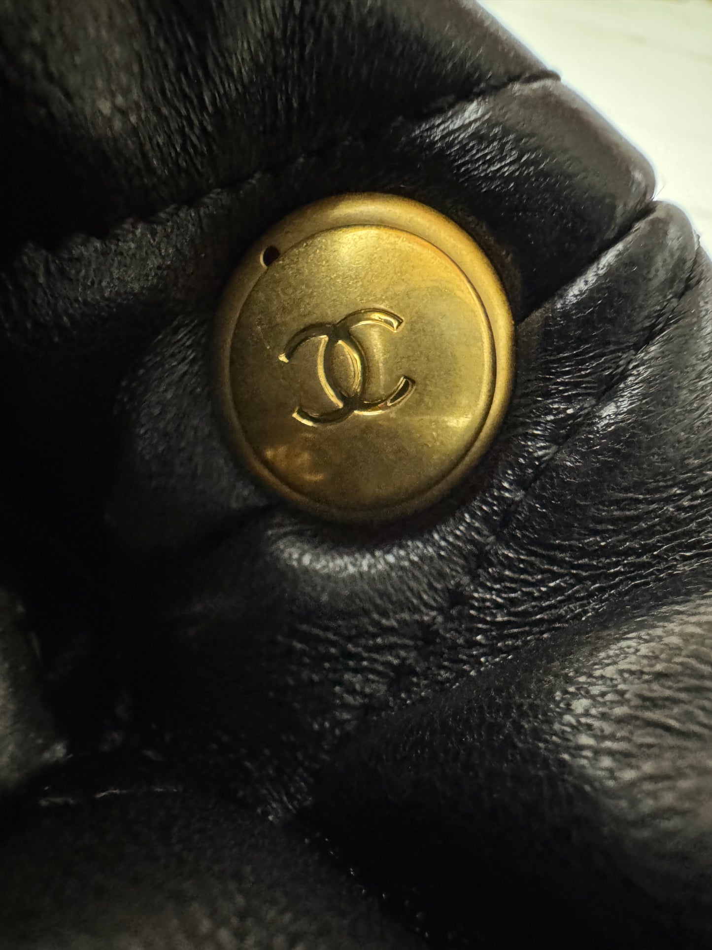 CHANEL 25K Mini 蝴蝶結包 綿羊皮