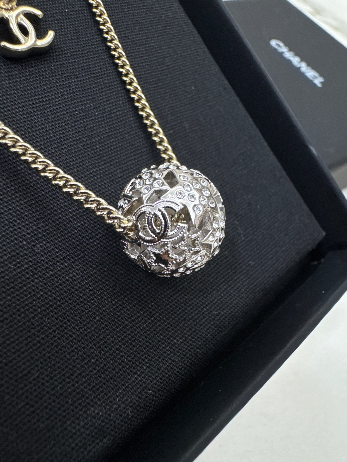 CHANEL 25A 水晶球項鏈