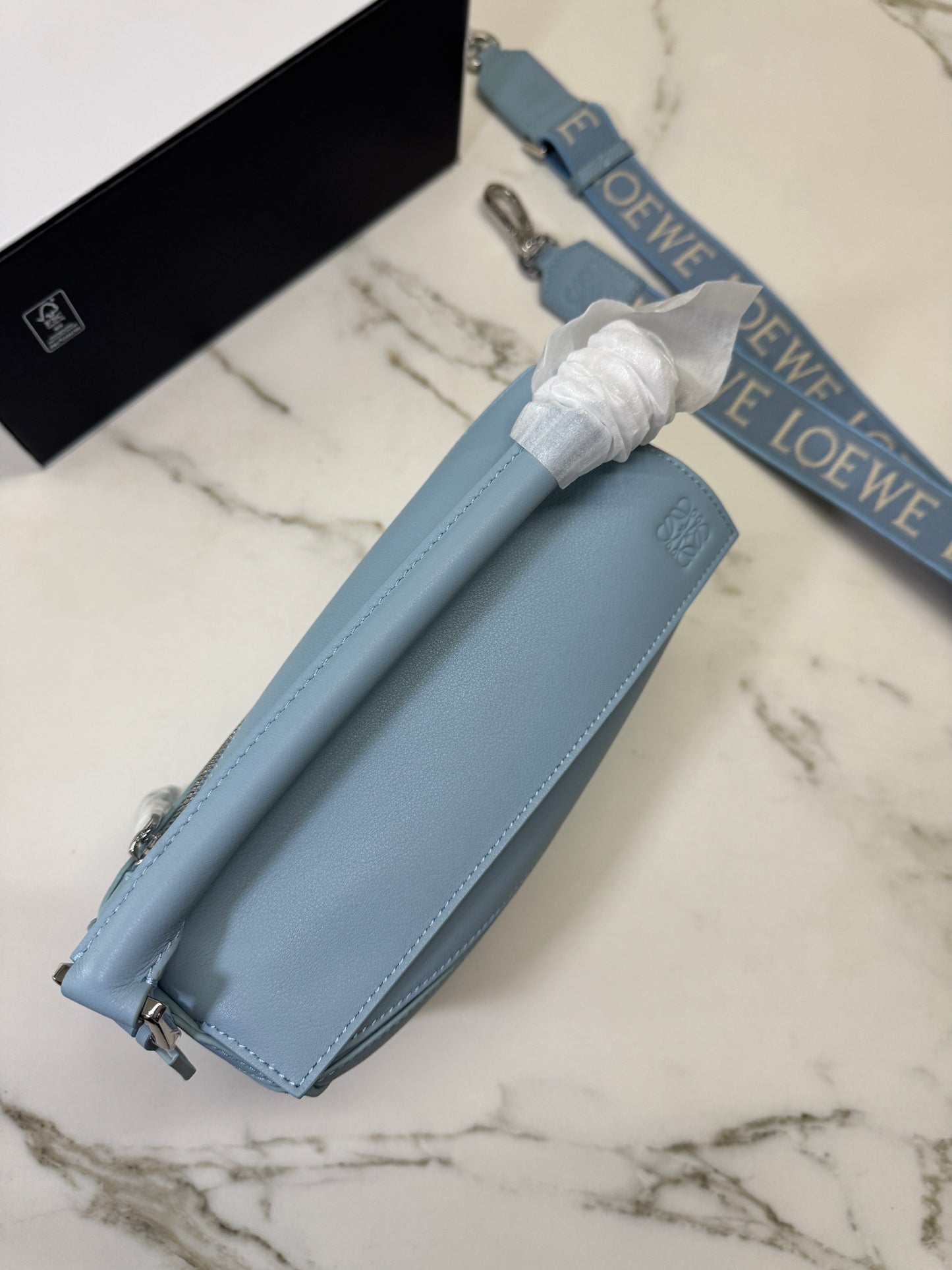 LOEWE Puzzle Small 天藍色