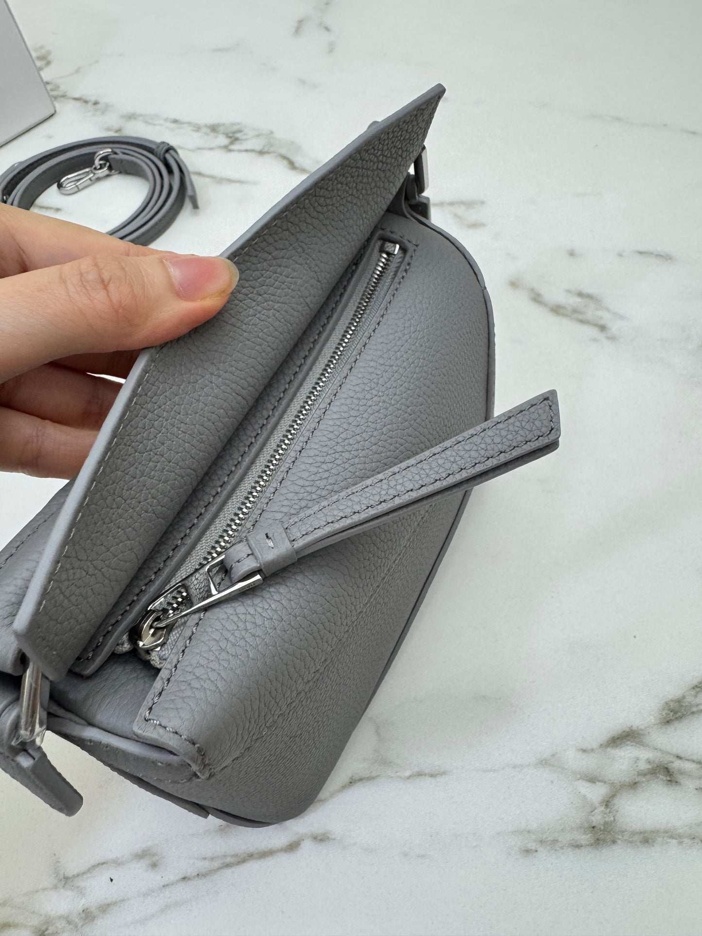 LOEWE Mini Puzzle 珍珠灰