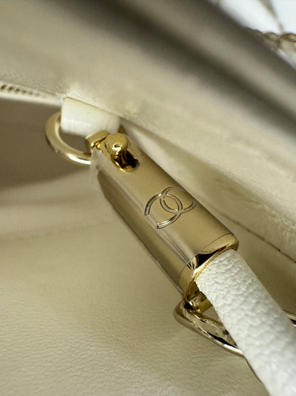 CHANEL Mini 31Bag 油蠟羊皮 白色 新版
