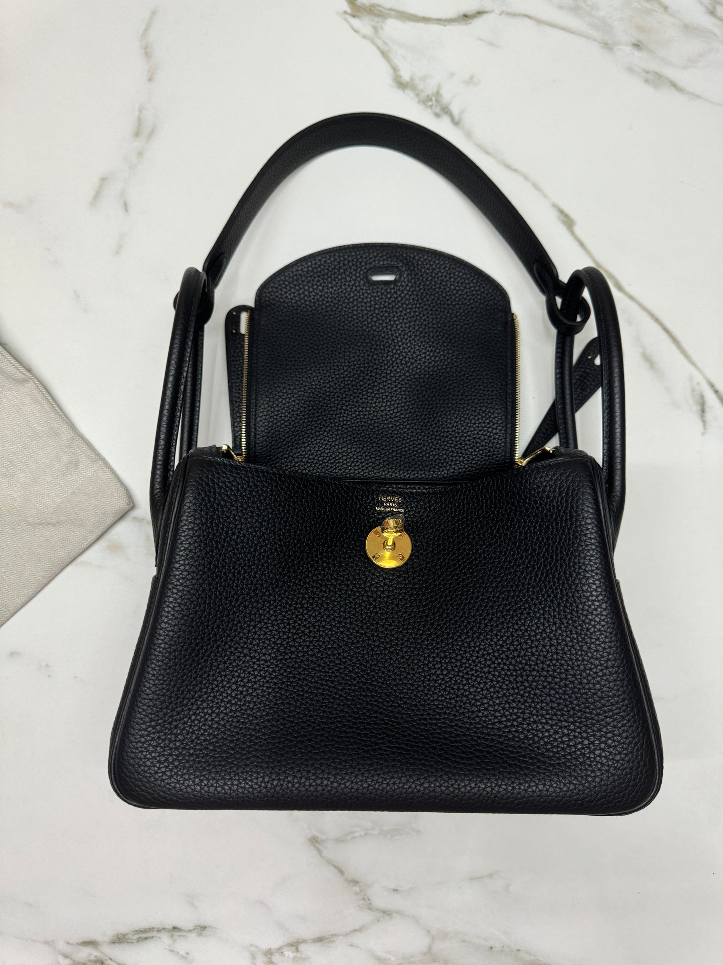 HERMES Lindy26 黑色金扣 TC