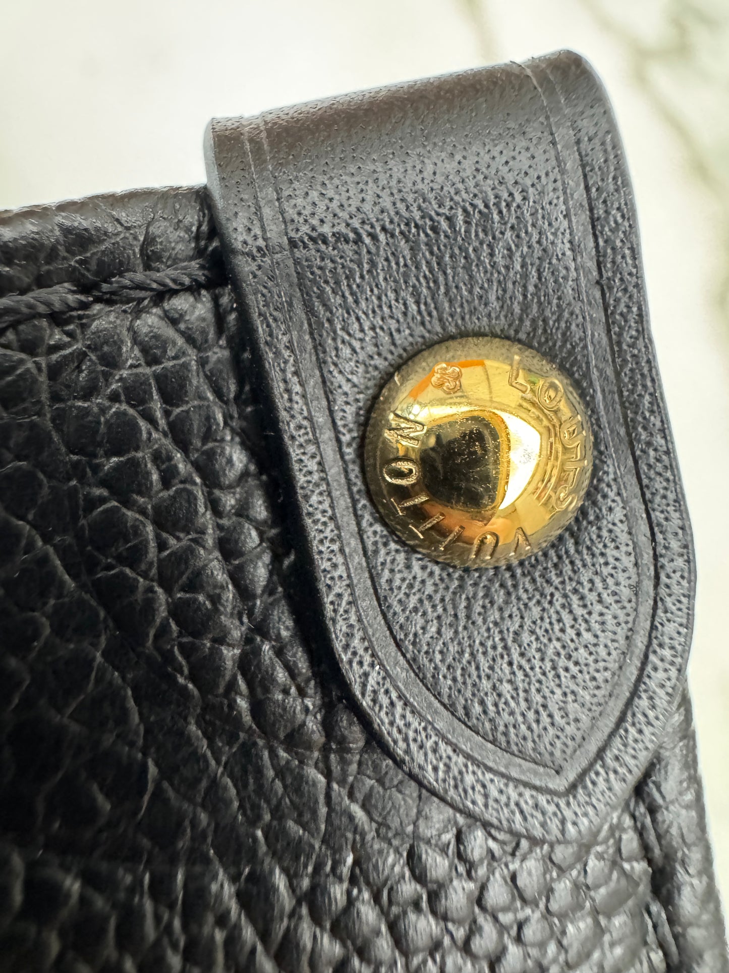 LV Onthego PM 黑色全皮