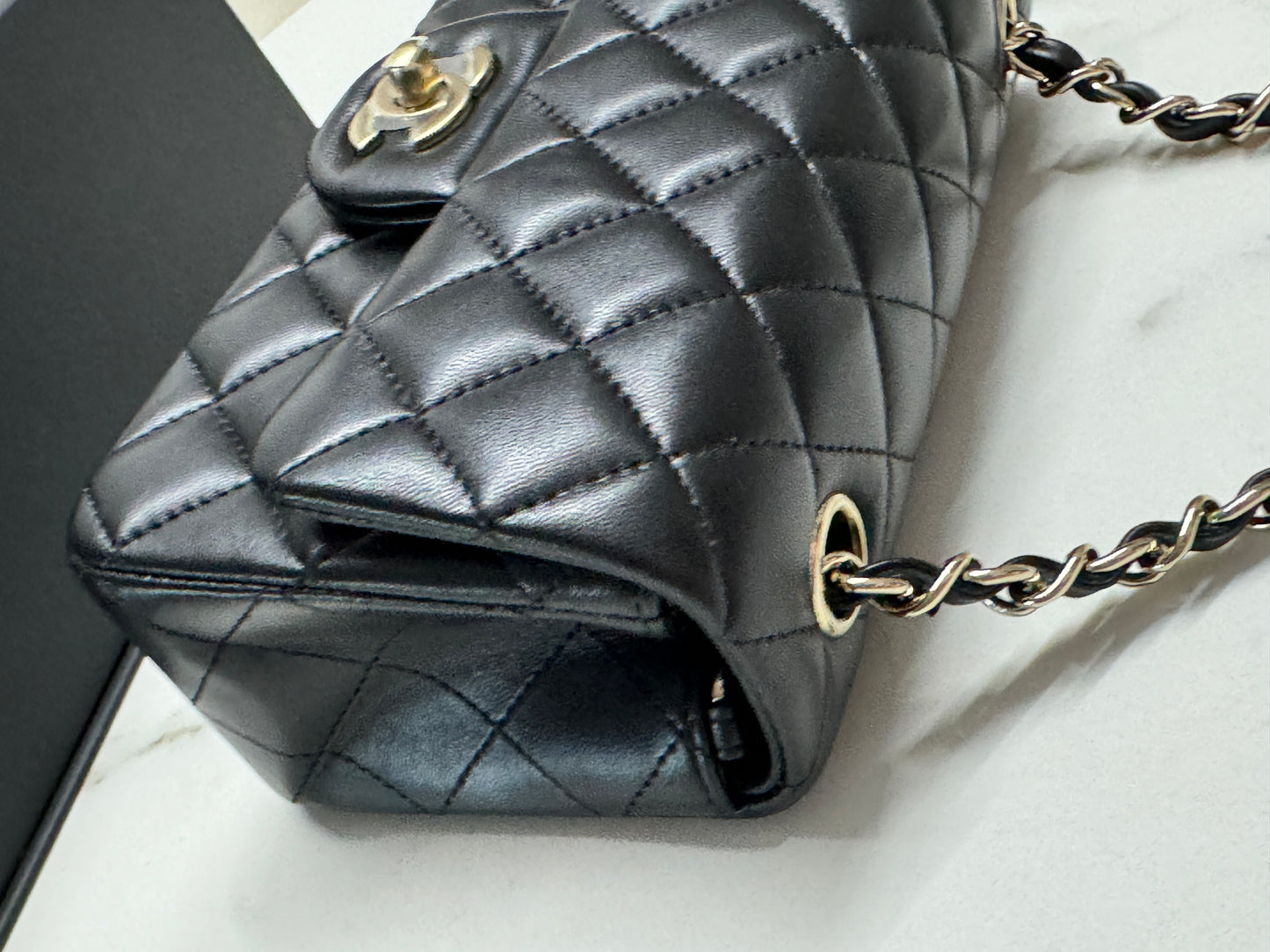 CHANEL CF20 羊皮 黑色淡金扣