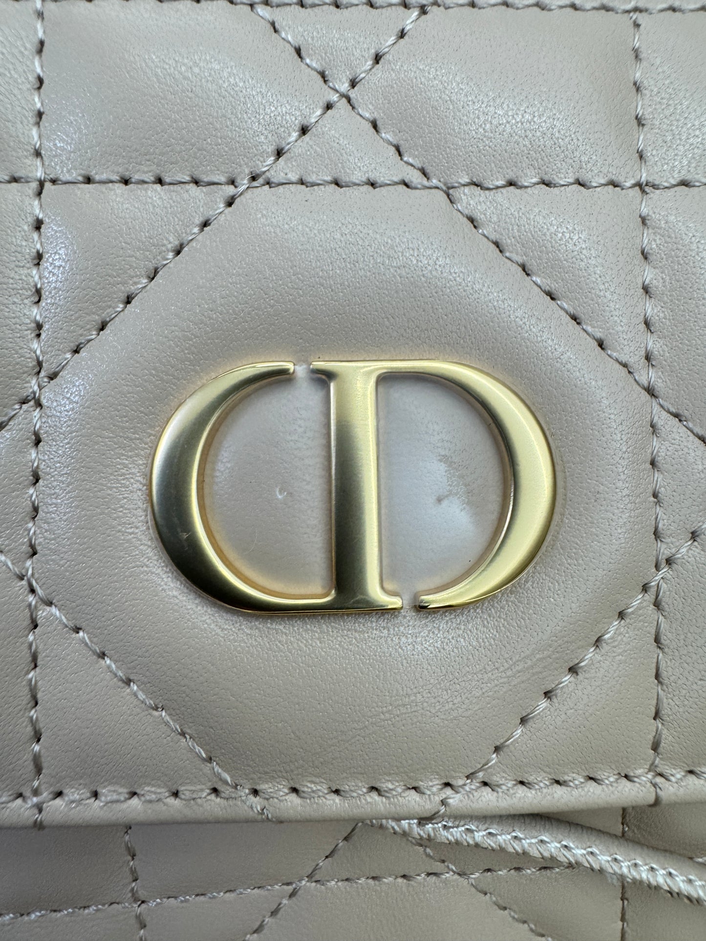 DIOR Caro Backpack Medium 奶茶色
