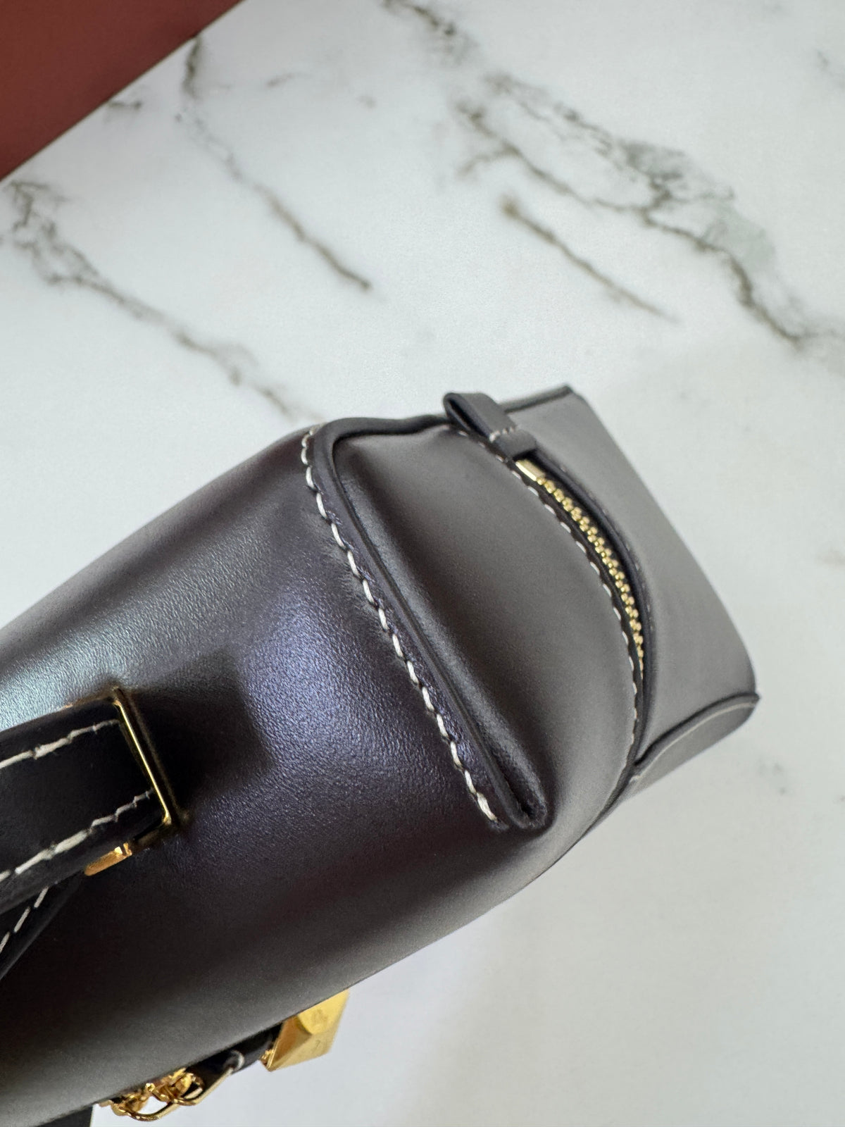 LORO PIANA Extra Bag 27 Dark Chocolate