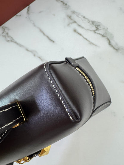 LORO PIANA Extra Bag 27 Dark Chocolate