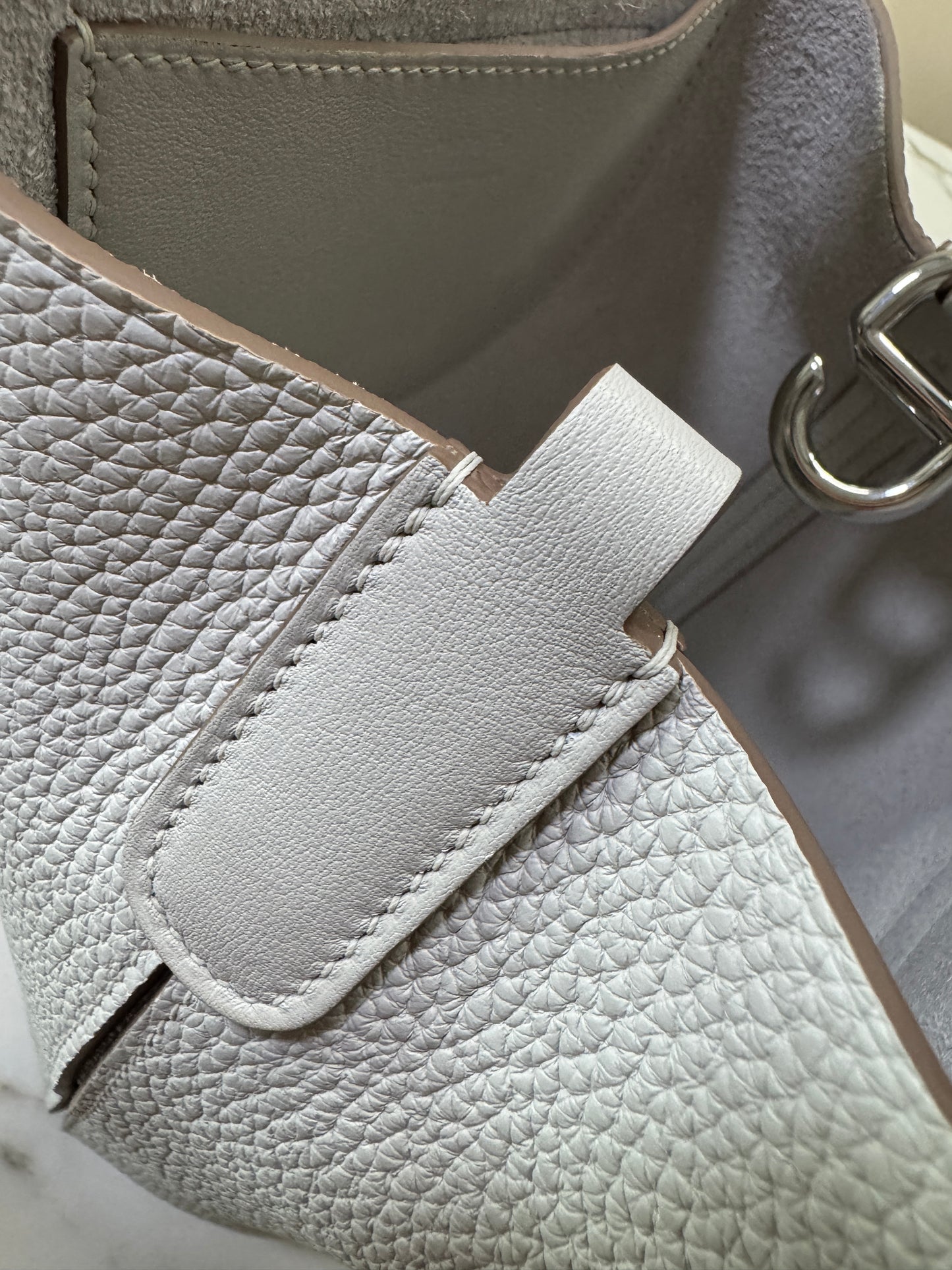 HERMES In The Loop 豬鼻菜籃子 M4奶灰色銀扣 Gris Pale PHW