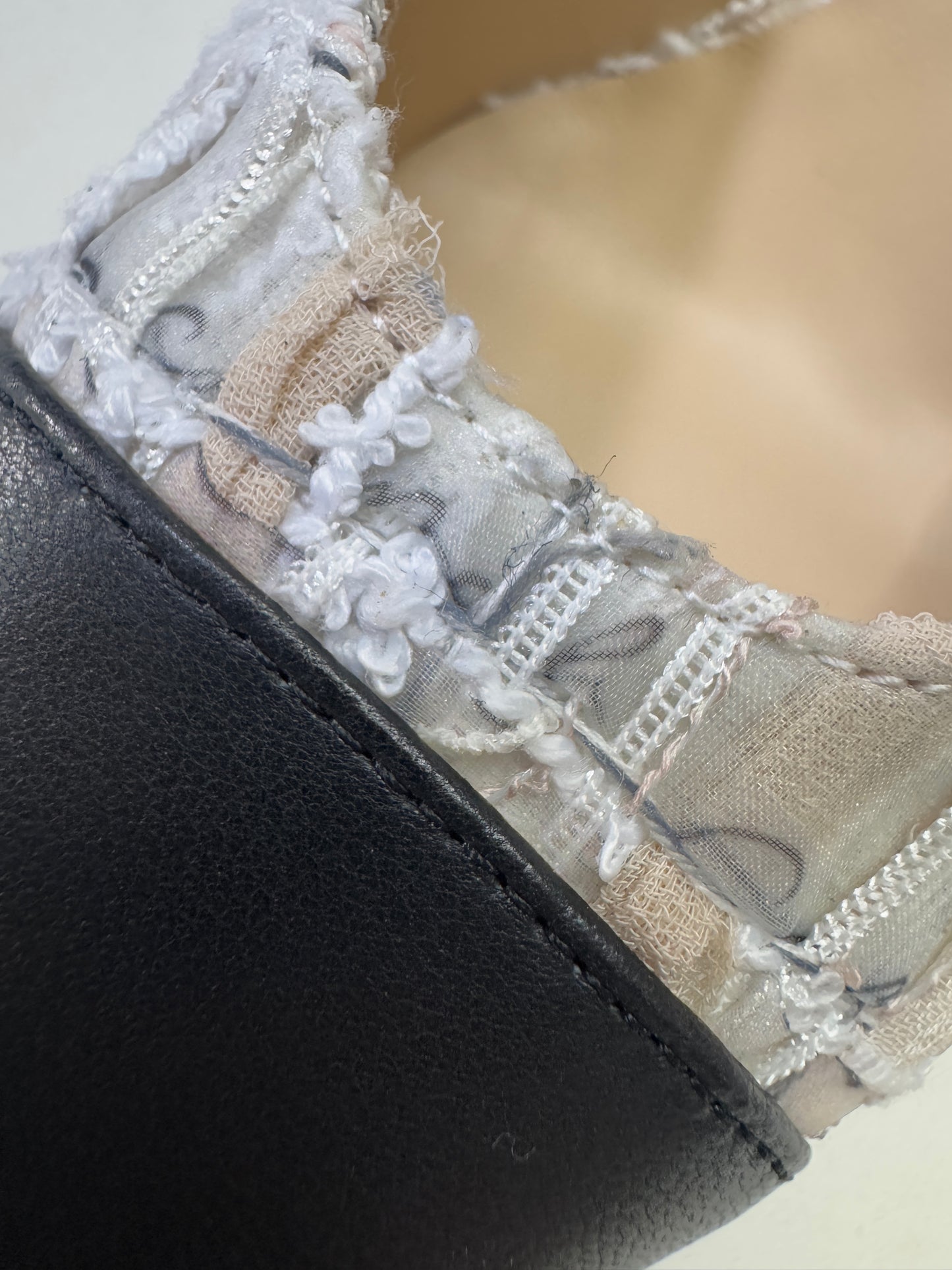 CHANEL 22P蕾絲字母 Slingback