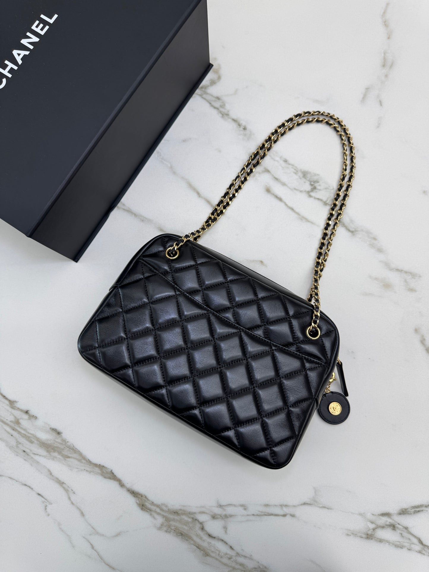 CHANEL 24K 金幣相機包 Medium