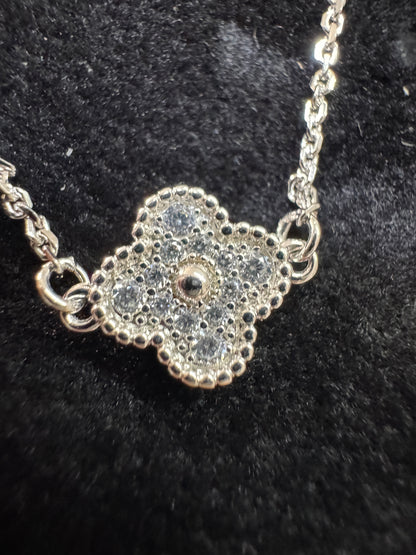 VCA Sweet Alhambra 滿鑽手鏈