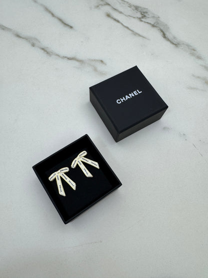 CHANEL 中古蝴蝶結耳環