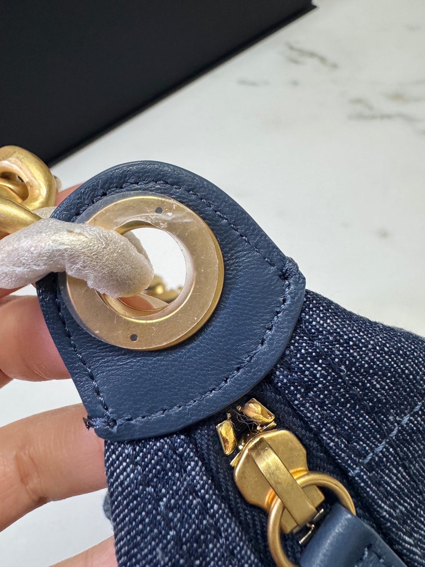 CHANEL 25C 深藍牛仔 Hobo Small