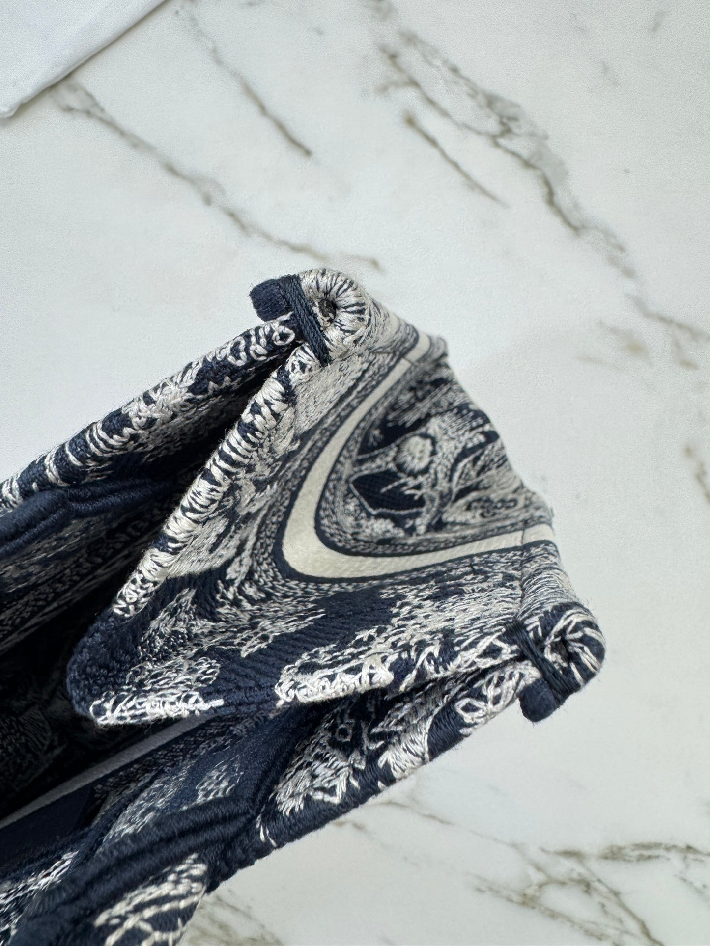 DIOR Book Tote Toile de Jouy Reverse Small