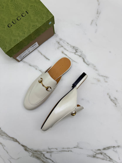GUCCI 奶白色半拖