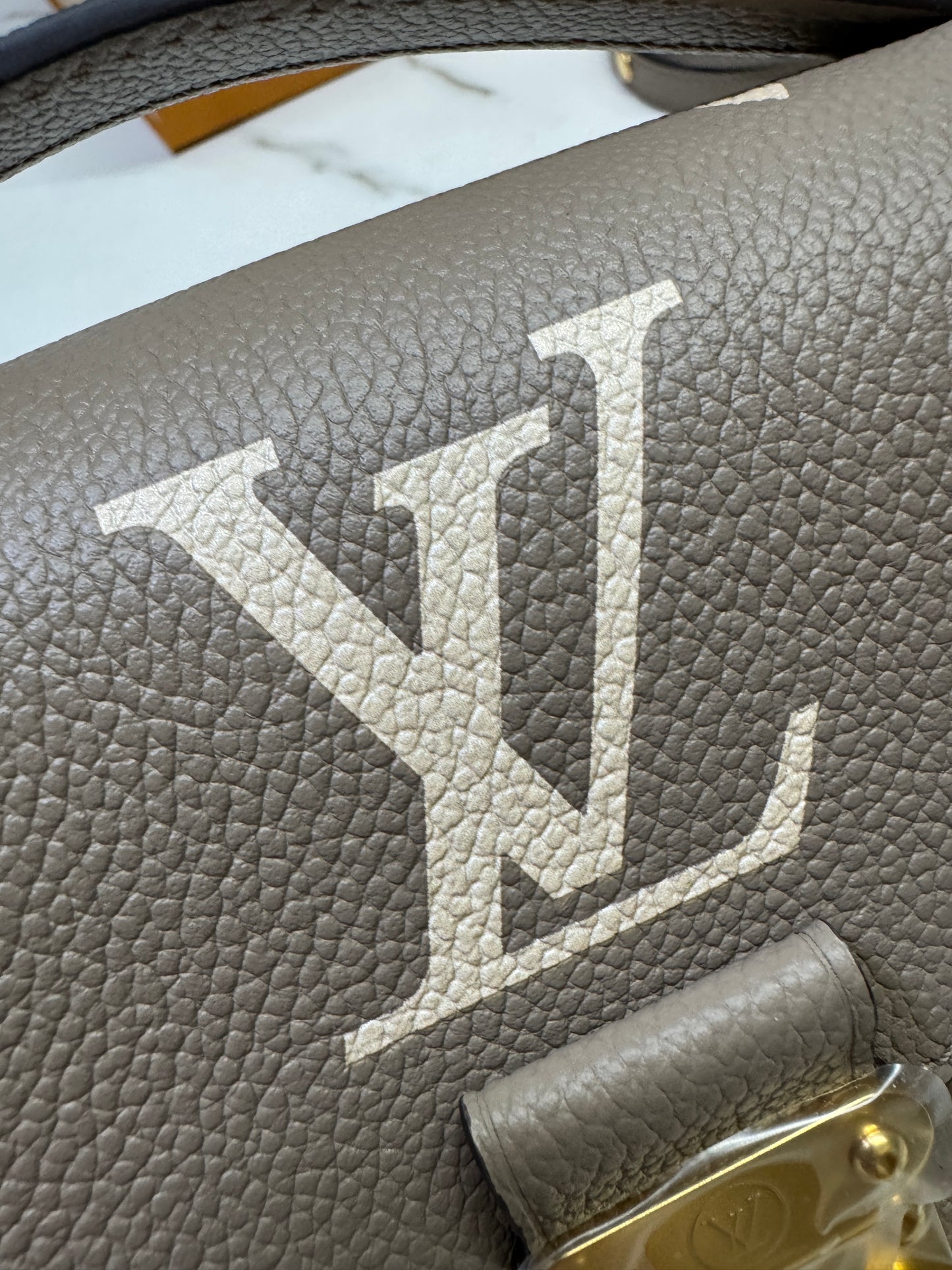 LV Pochette Metis 大象灰