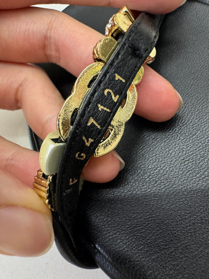 CHANEL 26P 珍珠一字帶粗跟涼鞋 黑色