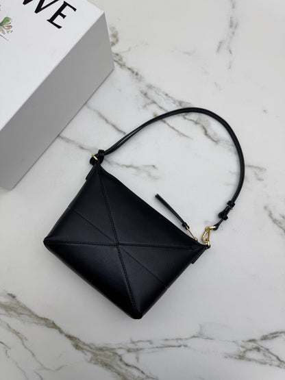 LOEWE Puzzle Fold Pouch Black