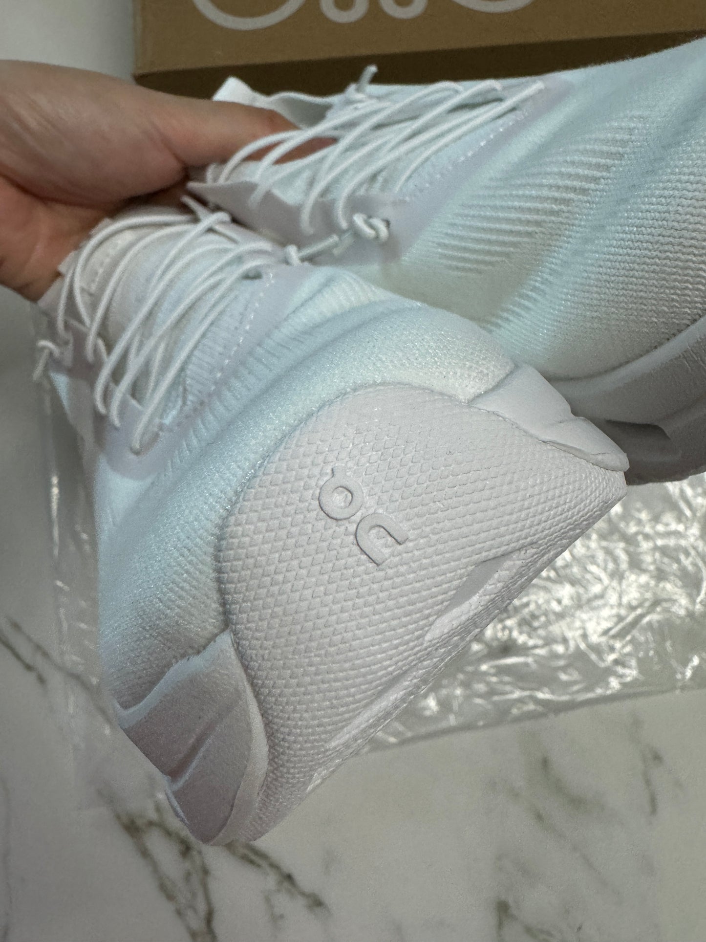 LOEWE x ON 白色運動鞋 35-44碼