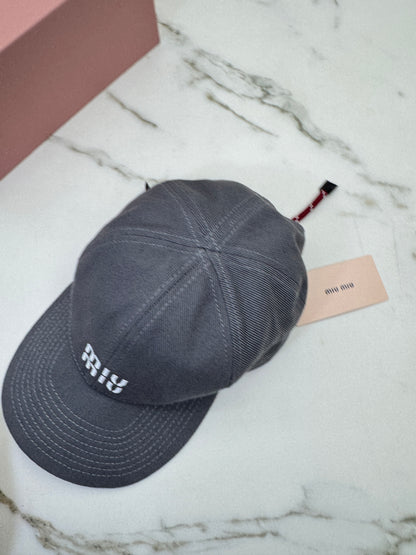 MIU MIU 深灰色 索繩鴨舌帽