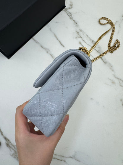 CHANEL 愛心金球 灰色 Mini Flap Bag 20cm