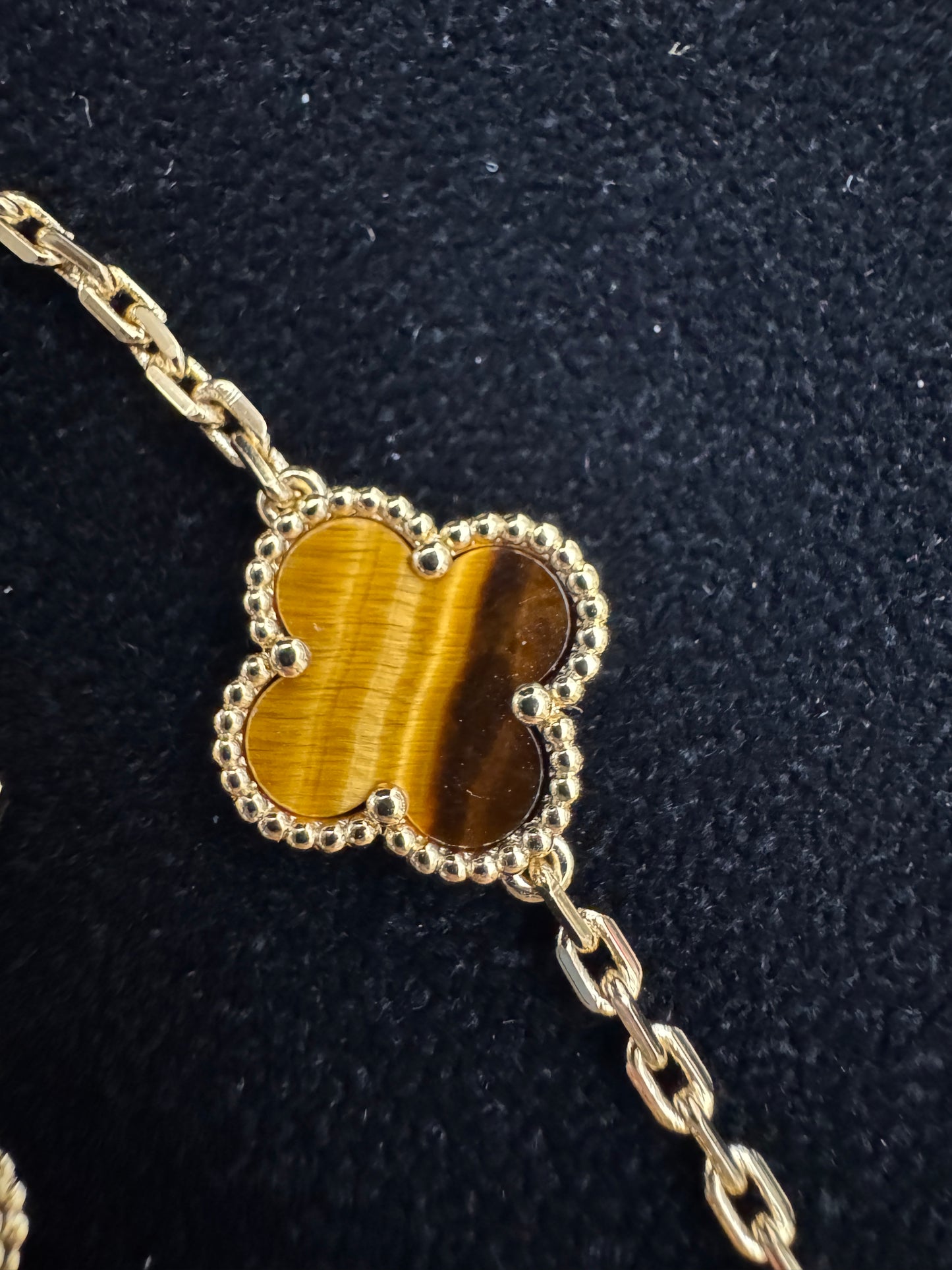 VCA Vintage Alhambra 20 Motif 20花虎眼石