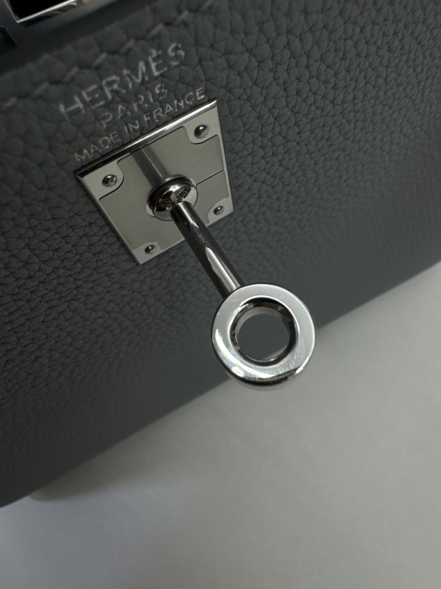 HERMES Kelly 25 Togo內縫 木偶灰銀扣 Gris Pantin PHW