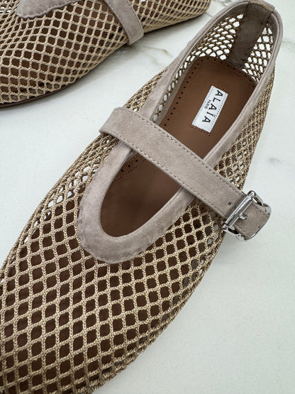 ALAIA 漁網鞋 粉杏色麂皮
