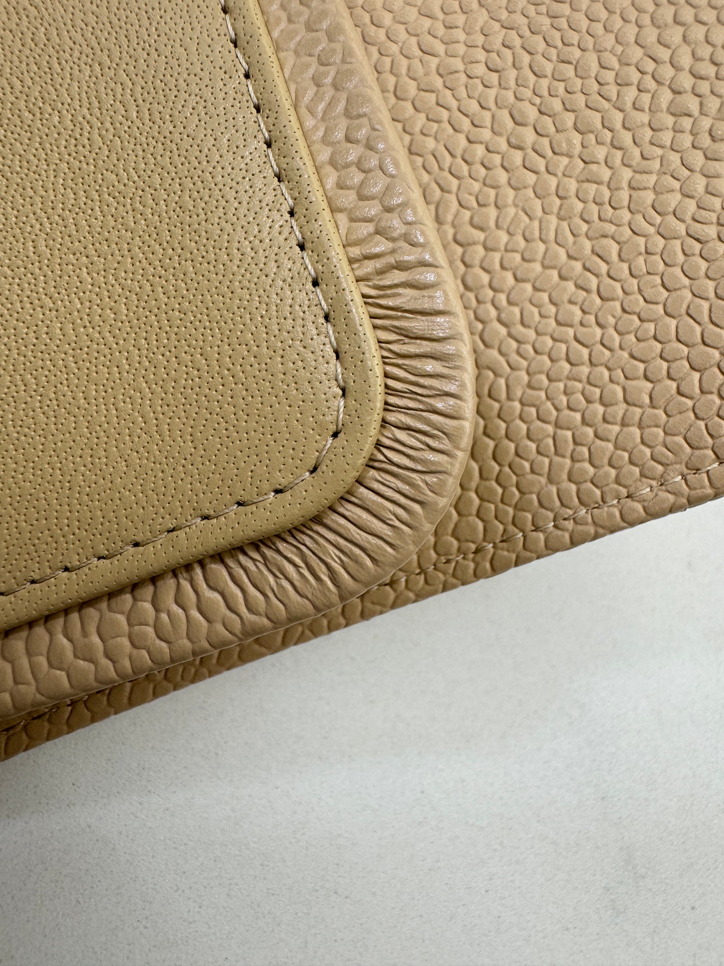 CHANEL CF23 Small 米杏色牛皮金扣 Beige Caviar Calfskin GHW