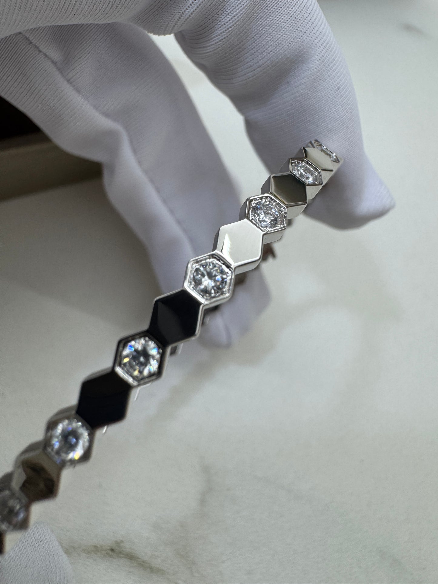 CHAUMET Bee My Love 半鑽白金色手鐲