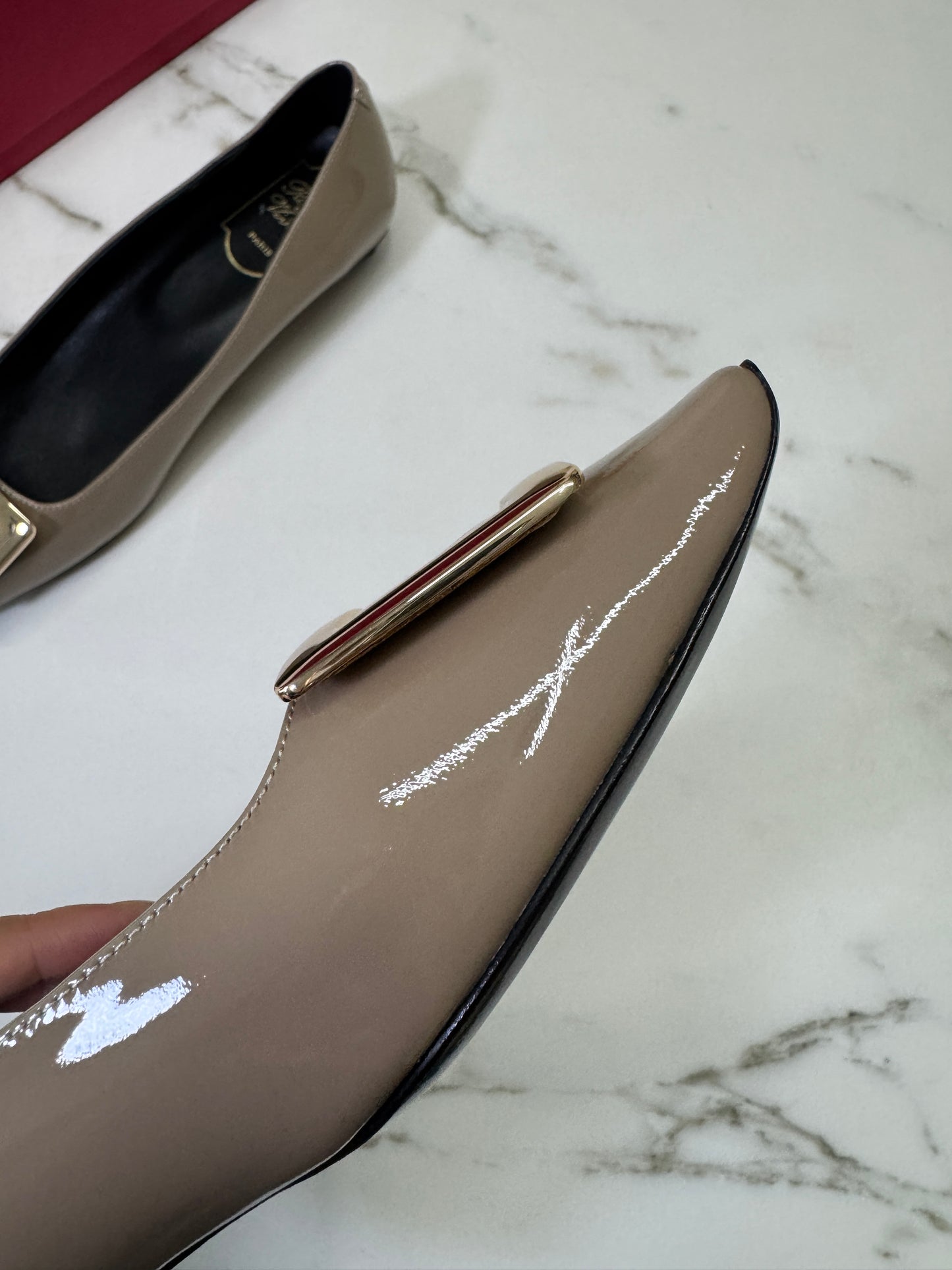 RV 喇叭跟 2.5cm 漆皮