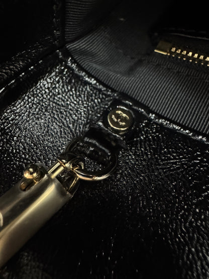 CHANEL Mini 31 Bag 油蠟羊皮（新版）
