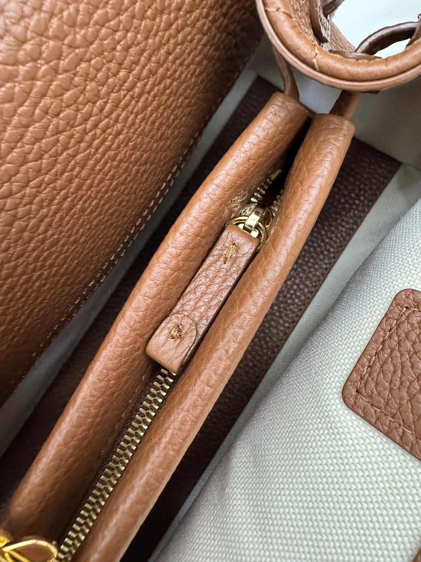CHANEL 26S Shopping Bag 法棍包 焦糖棕