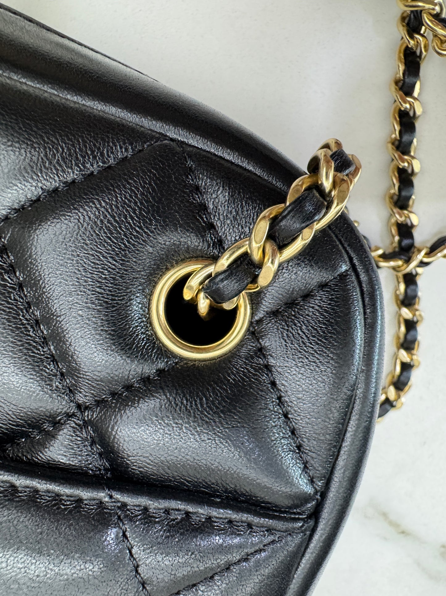 CHANEL 24K 金幣相機包 Medium