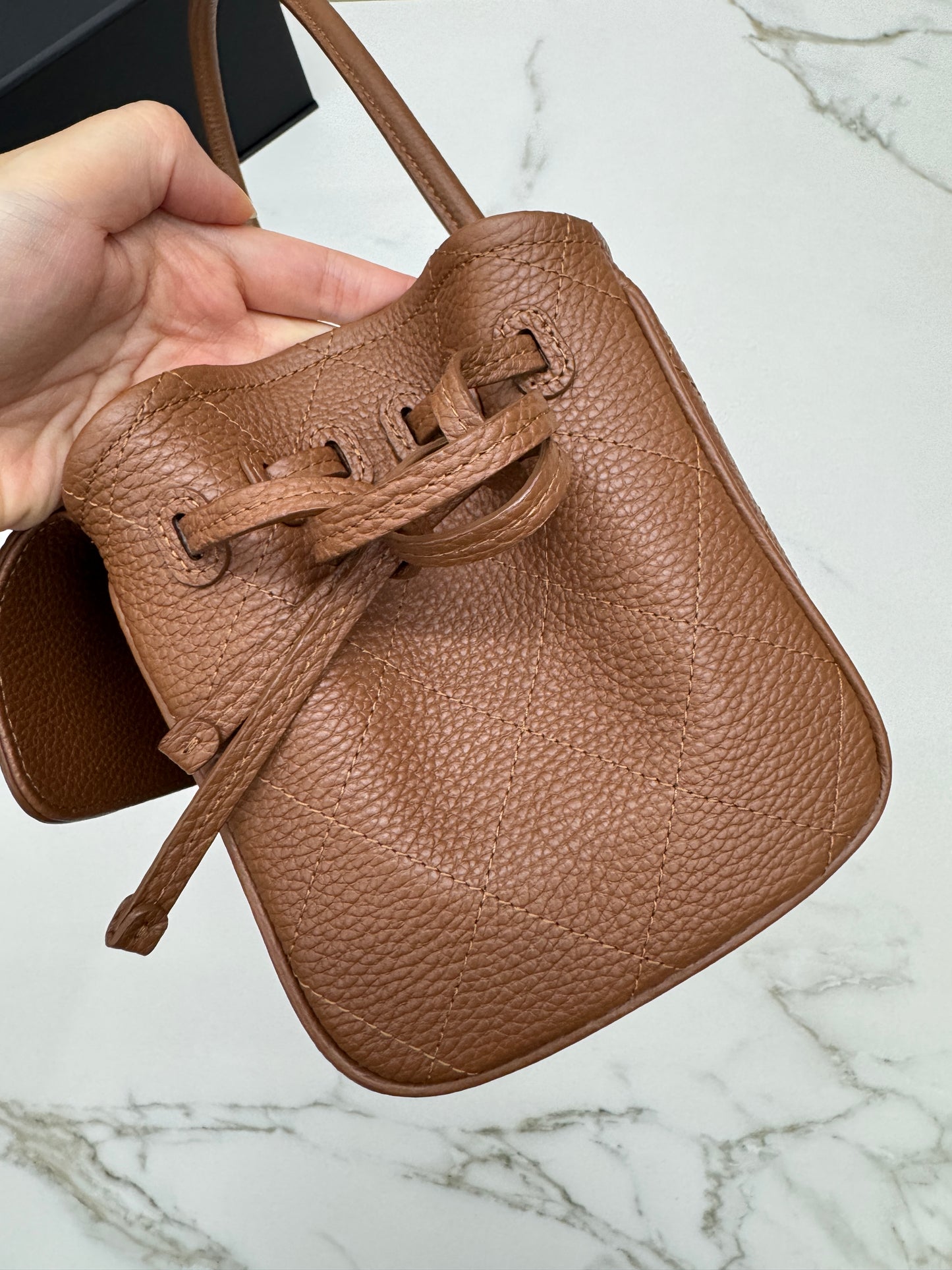 CHANEL 26S Shopping Bag 法棍包 焦糖棕