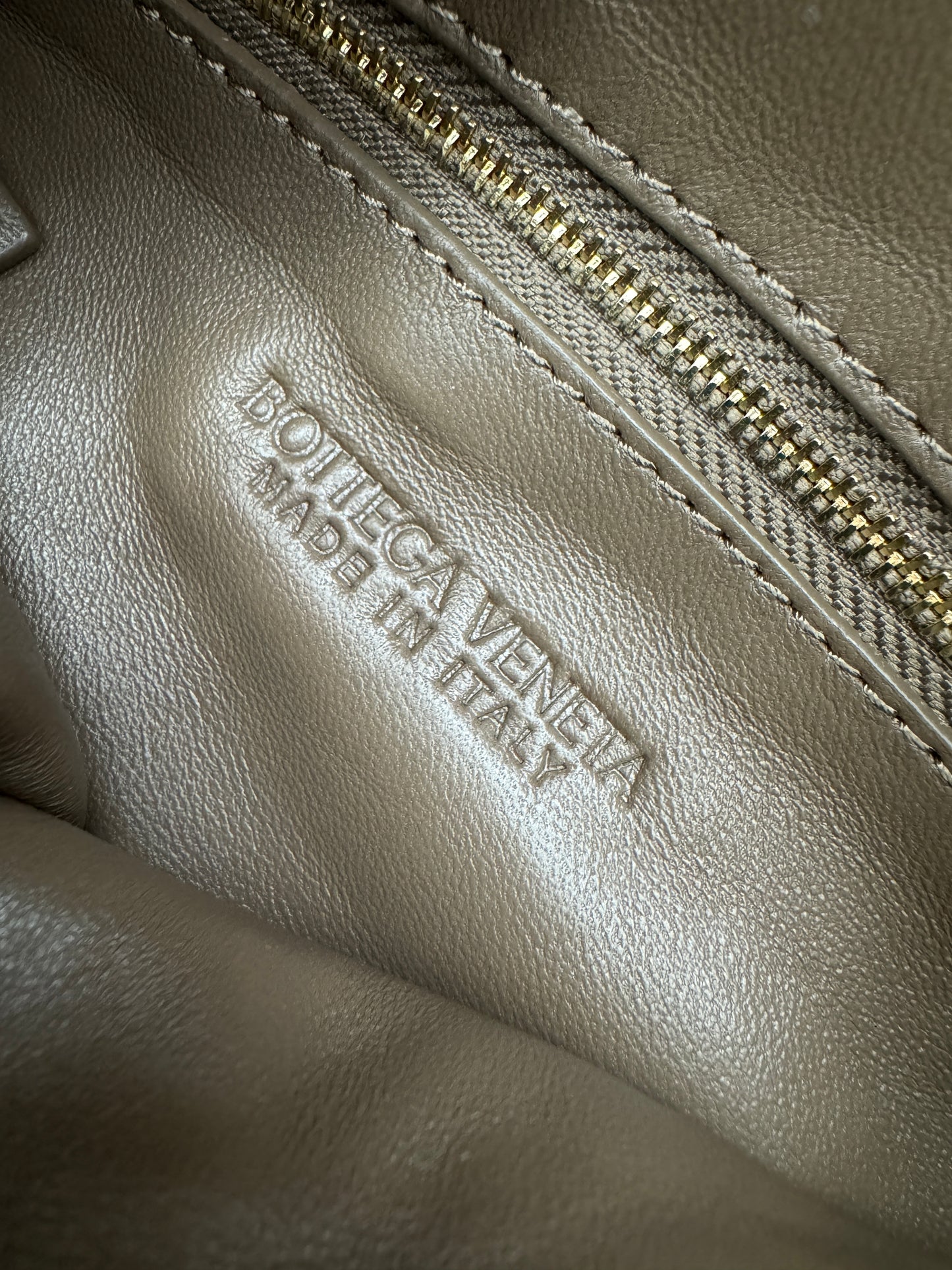 BV Hop Small Pinecone