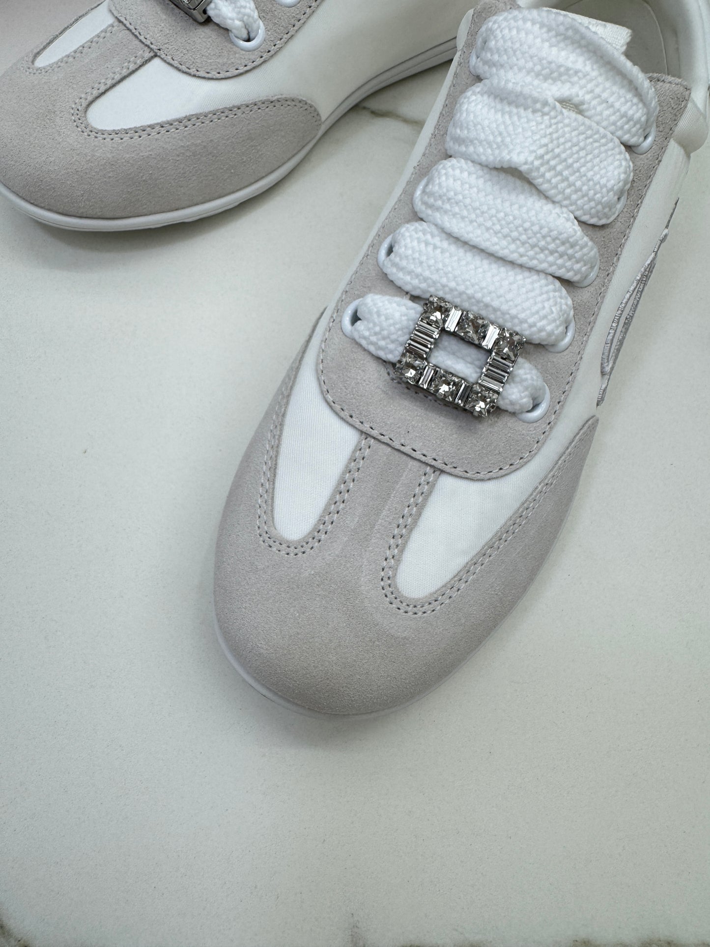 RV Vic Low Sneakers White