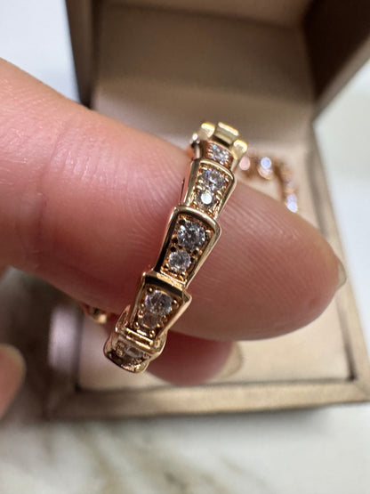 BVLGARI Serpenti 玫瑰金色滿鑽耳環