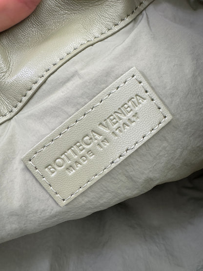 BV Dust Bag Medium 洞石綠 Travertine