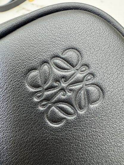 LOEWE Amazona 28 黑色