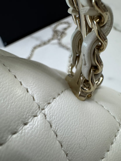 CHANEL 23A 水鑽 Mini CF Handle