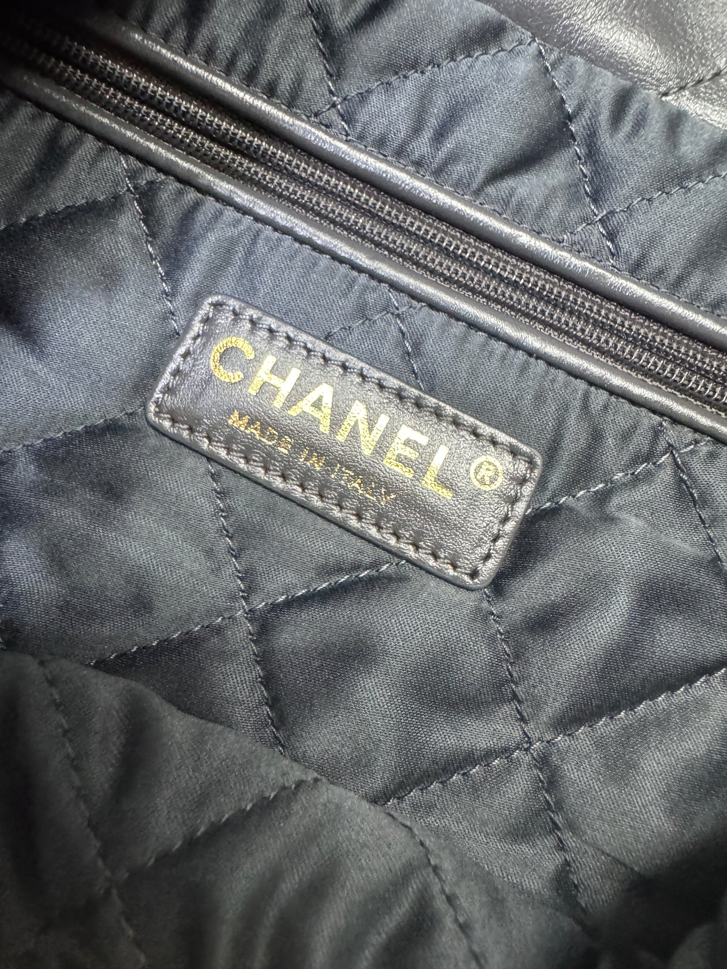 CHANEL 22Bag 小號 深灰色