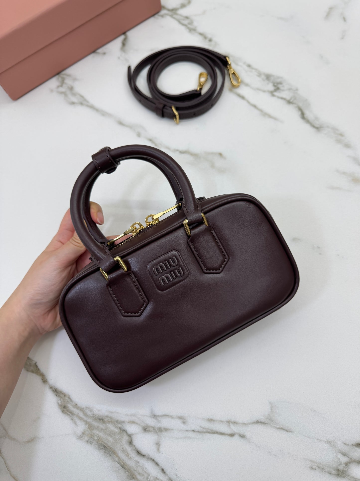 MIU MIU Acardie Regular 石楠木色