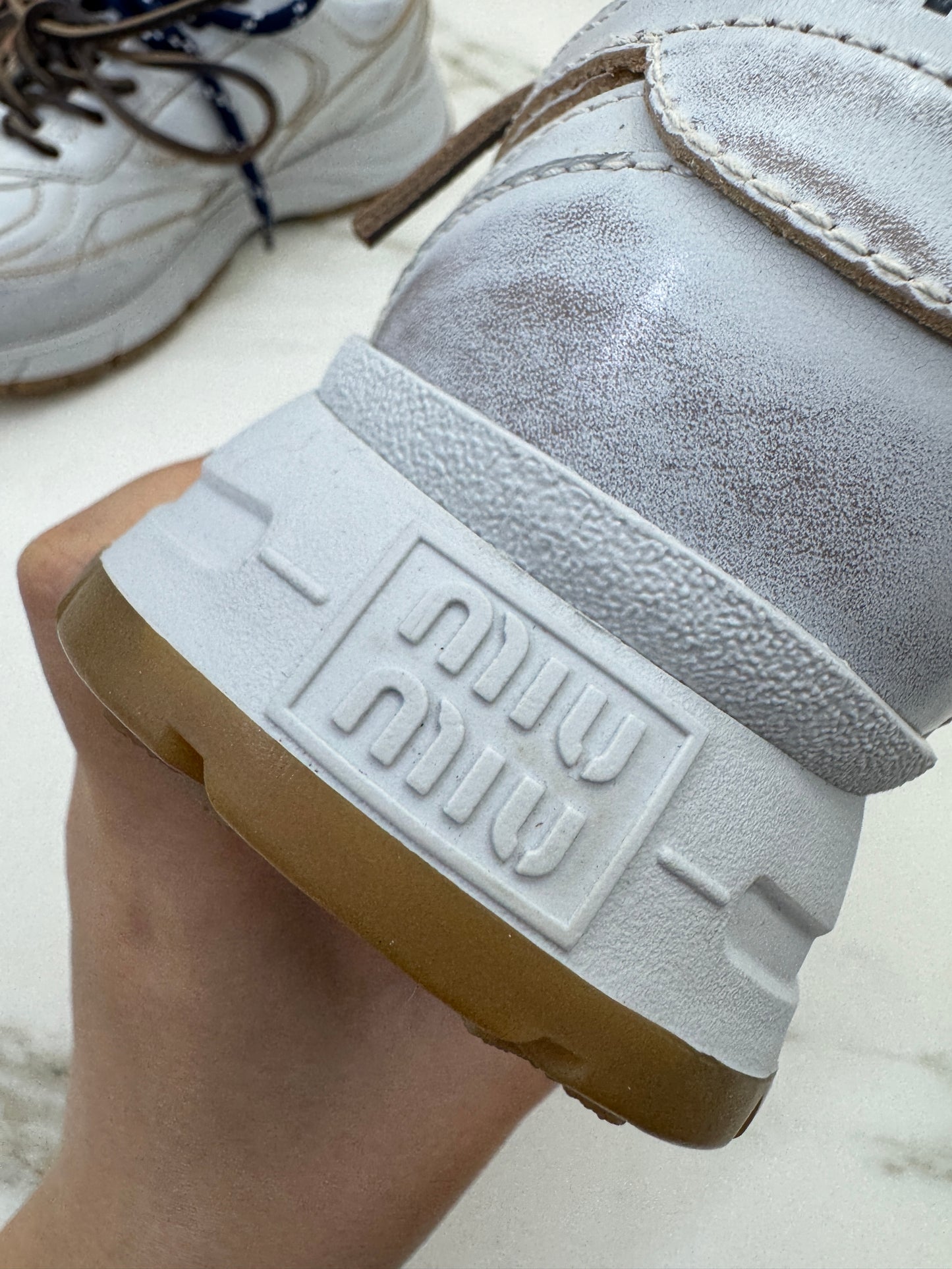 MIU MIU X NB 25年版 做舊老爹鞋￼