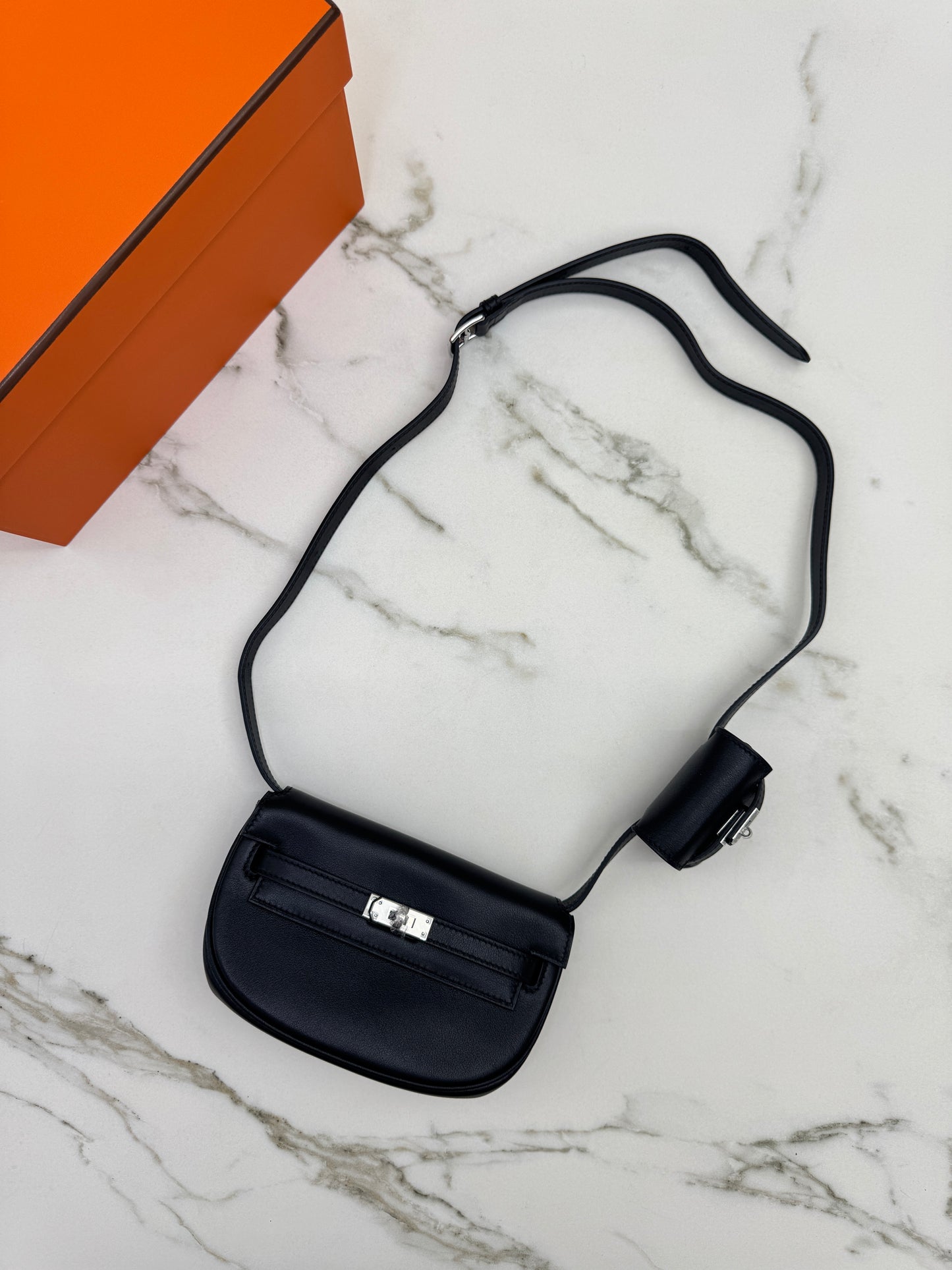HERMES Kelly Moove 黑銀 Swift Noir PHW