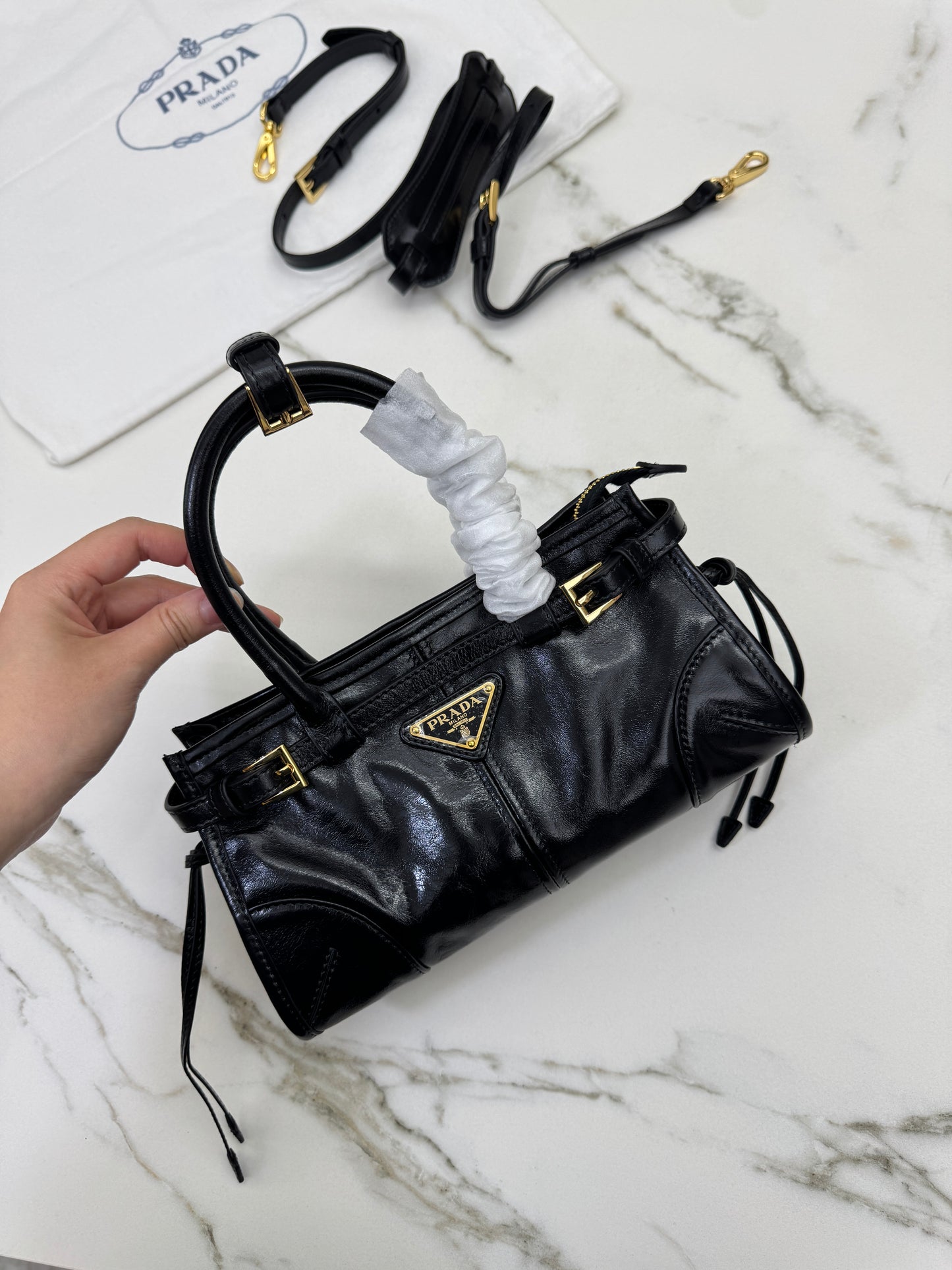 PRADA Mini Bonnie 油蠟牛皮